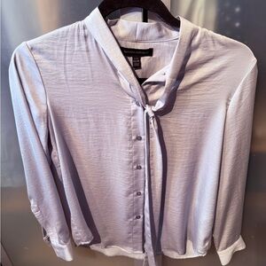 Banana Republic Women's Light Gray Silk blouse